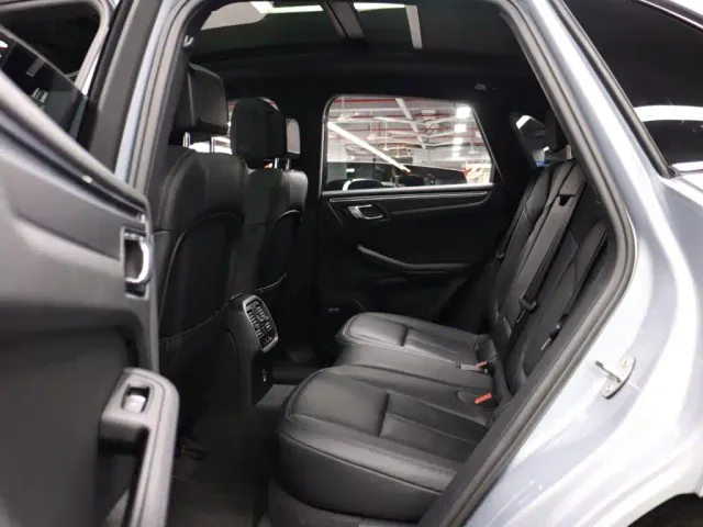 Porsche Macan — Фото автомобиля 25