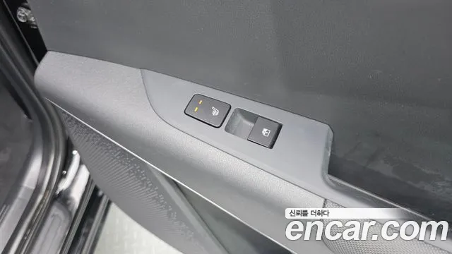Kia Niro The All New — Фото автомобиля 19