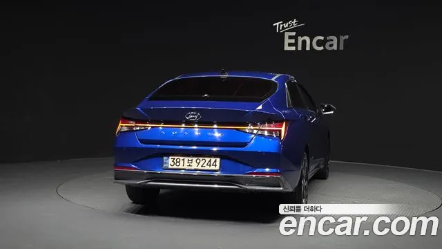 Hyundai AVANTE Inspiration — Фото автомобиля 4