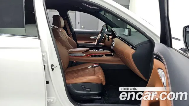 Genesis GV70 2.5T Бензин AWD — Фото автомобиля 12