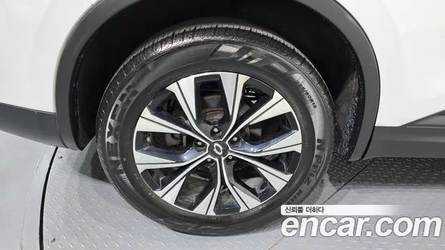 Renault-KoreaSamsung QM6 Новый QM6 2.0 GDe LE Signature 2WD — Фото автомобиля 5