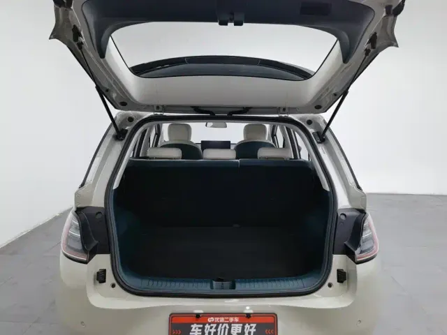 Baojun Cloud — Фото автомобиля 16