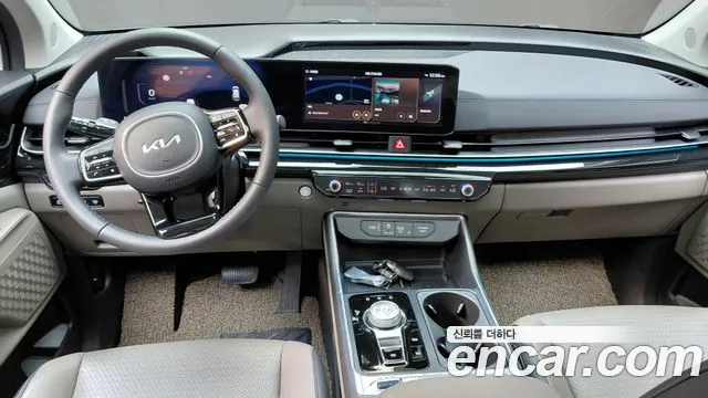 Kia Carnival Generation 4 — Фото автомобиля 10
