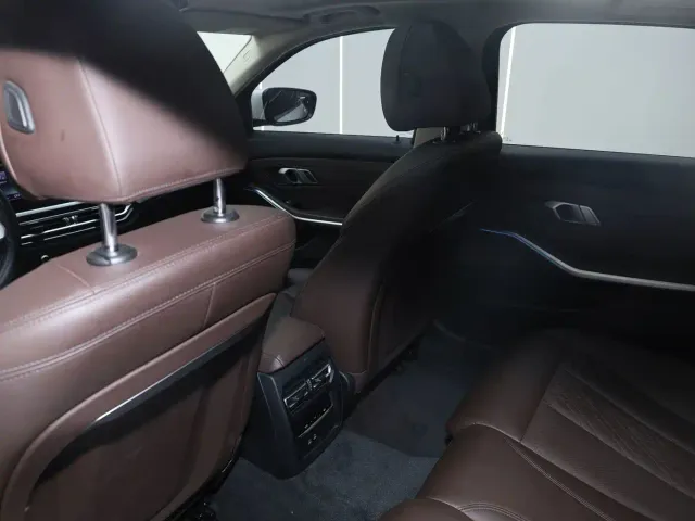 BMW i3 — Фото автомобиля 14