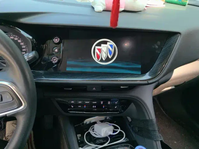 Buick Envision Plus — Фото автомобиля 13