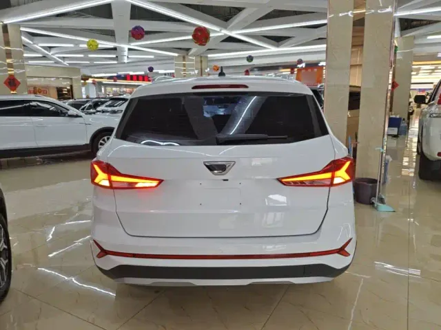Jetta VS7 — Фото автомобиля 5