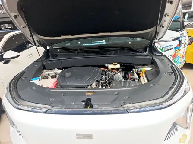 Geely Galaxy L7 — Фото автомобиля 19