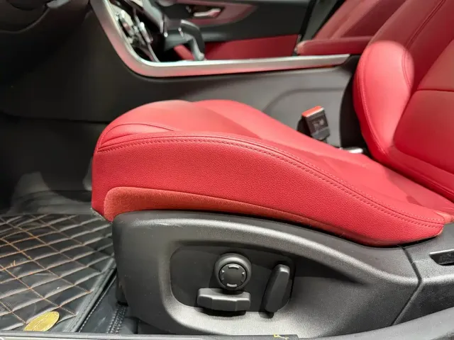 Jaguar XEL — Фото автомобиля 24