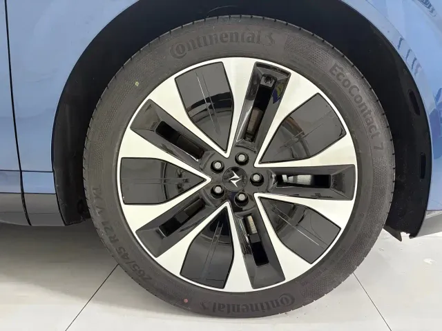 Dongfeng E8 M8 — Фото автомобиля 23