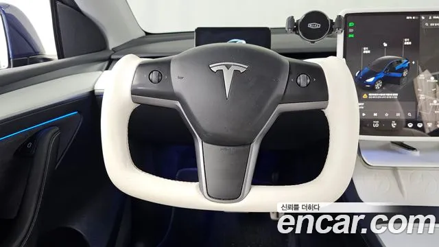 Tesla Model Y — Фото автомобиля 12
