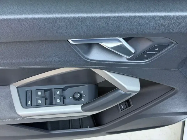 Audi Q3 — Фото автомобиля 4