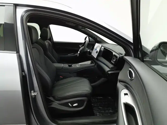 BYD Sealion 06 — Фото автомобиля 23