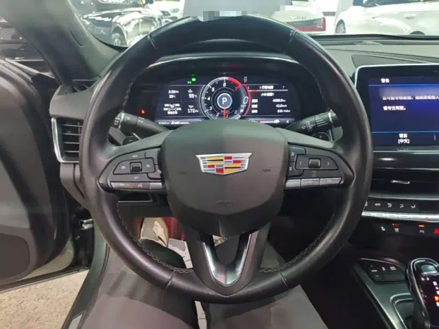 Cadillac CT5 — Фото автомобиля 10