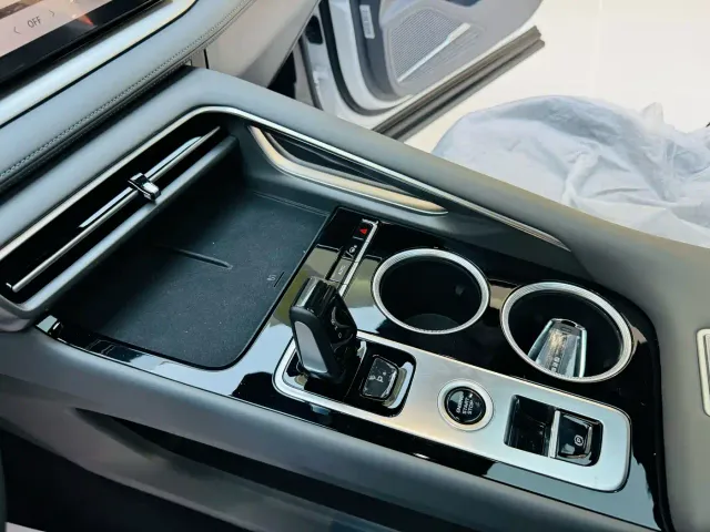 Geely Boyue — Фото автомобиля 7