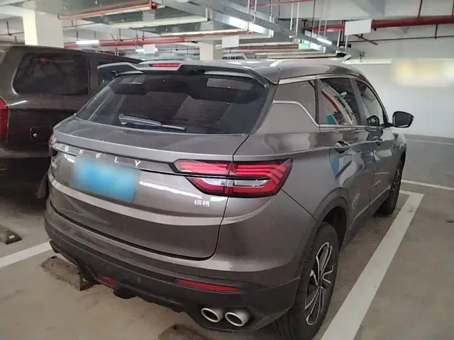 Geely Binyue — Фото автомобиля 6