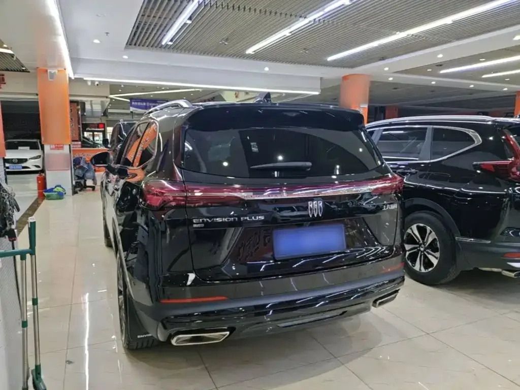 Buick Envision Plus 2025 Enclave Plus 28T AWD Platinum Edition — Фото автомобиля 4