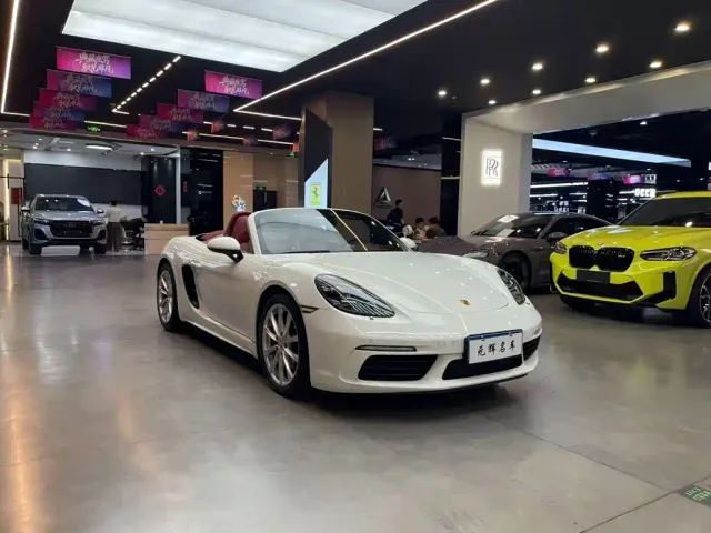 Porsche 718 — Фото автомобиля 3