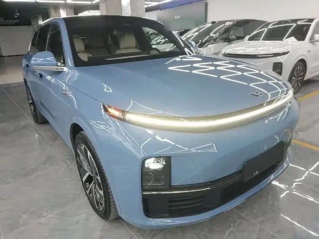 Li Auto L7 — Фото автомобиля 3