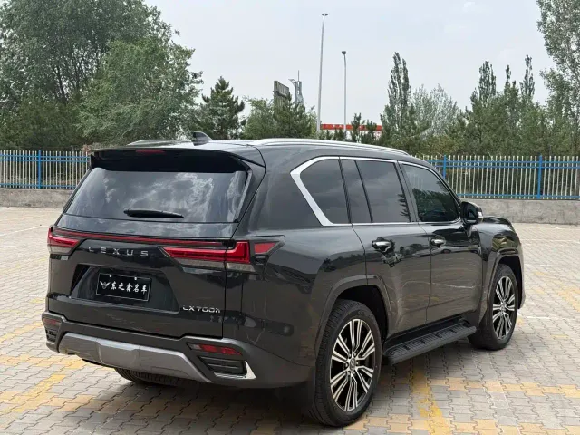 Lexus LX — Фото автомобиля 10