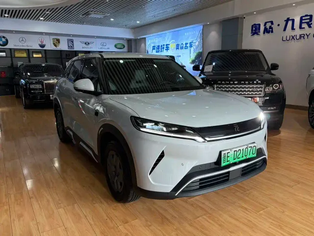 BYD Yuan UP — Фото автомобиля 3