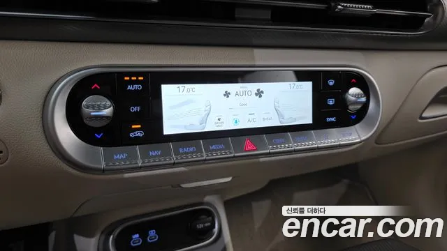 Genesis GV60 — Фото автомобиля 11