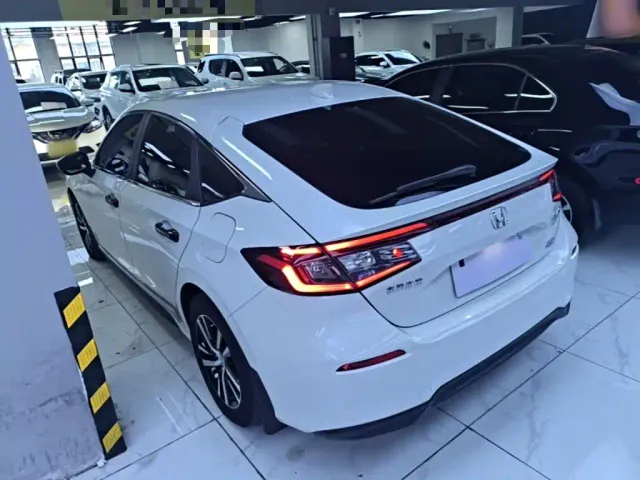 Honda Civic — Фото автомобиля 4