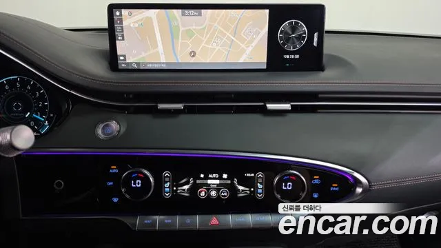 Genesis GV70 — Фото автомобиля 18