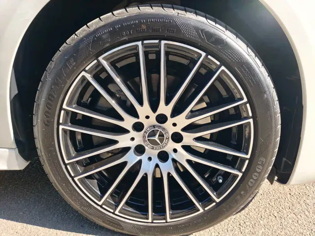 Mercedes-Benz C-Class — Фото автомобиля 18