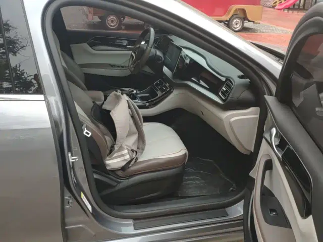 BYD Qin PLUS — Фото автомобиля 24