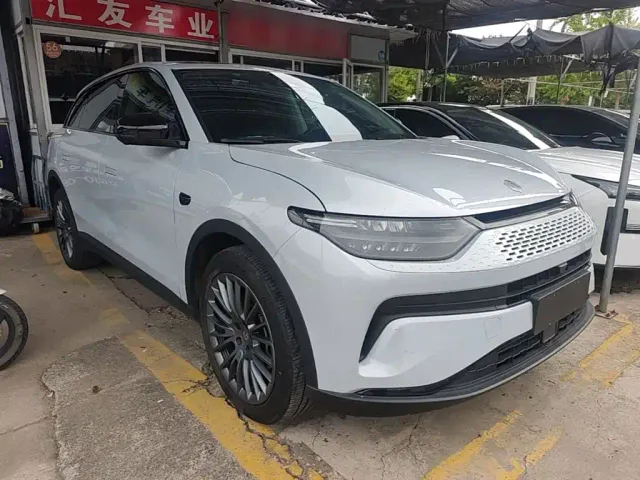 Leapmotor C11 — Фото автомобиля 3