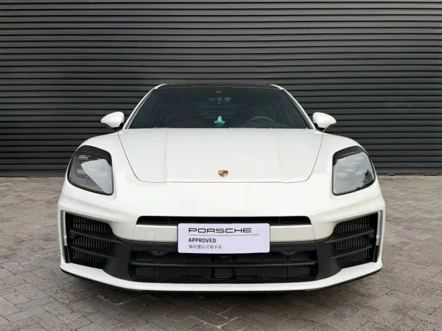Porsche Panamera — Фото автомобиля 6