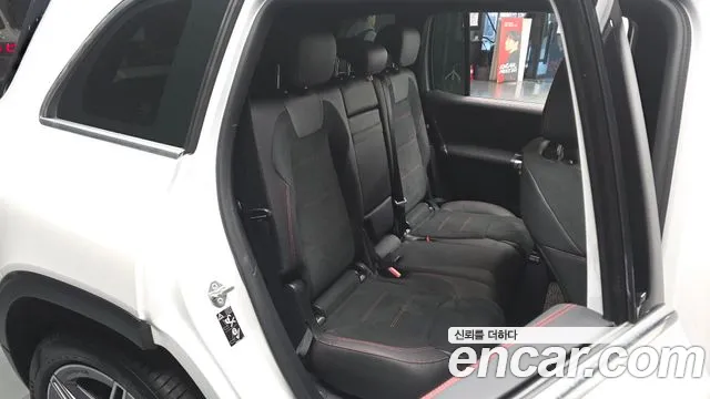 Mercedes-Benz GLB-Class — Фото автомобиля 11