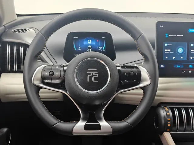 BYD Yuan PLUS — Фото автомобиля 13