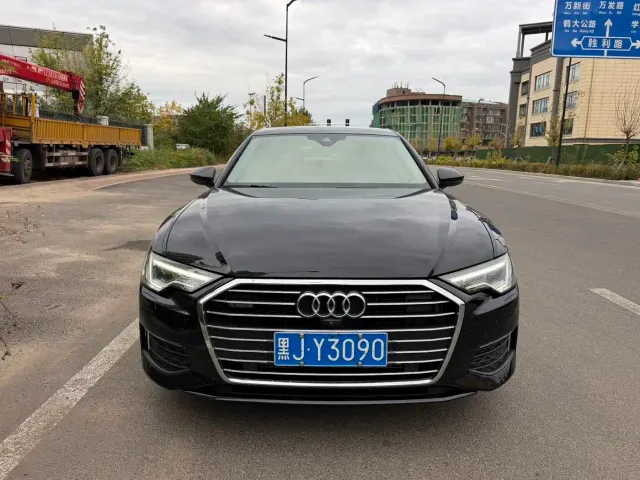 Audi A6L — Фото автомобиля 3