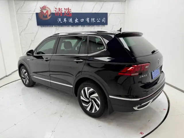 Volkswagen Tiguan L — Фото автомобиля 4