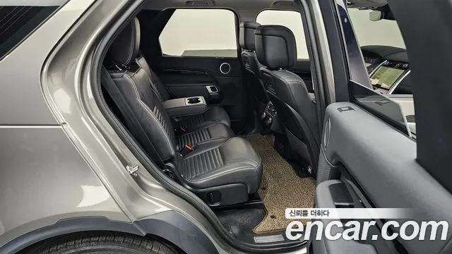 Land Rover Discovery — Фото автомобиля 12