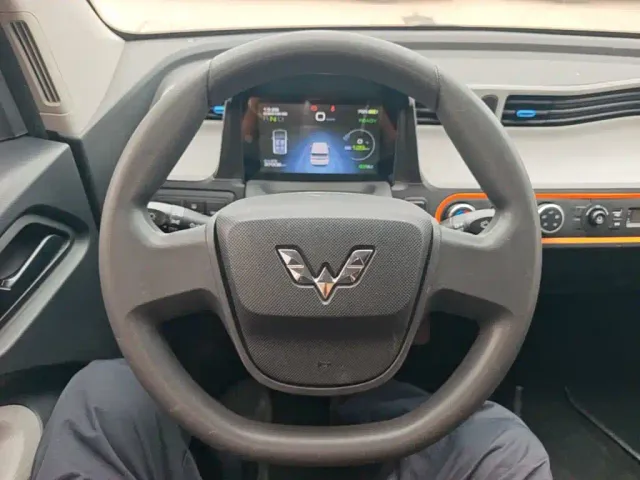 Wuling Hongguang Mini EV — Фото автомобиля 10