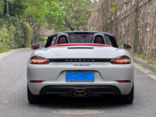 Porsche 718 — Фото автомобиля 17