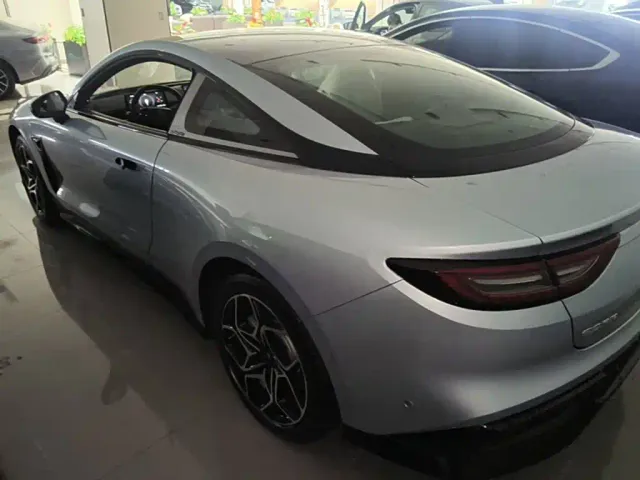 Hozon Neta GT — Фото автомобиля 4