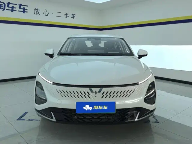 Wuling Starlight — Фото автомобиля 2