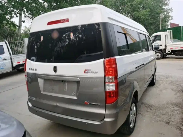 Jinbei New Hiace X30L — Фото автомобиля 6