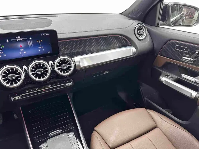 Mercedes-Benz GLB-Class — Фото автомобиля 14