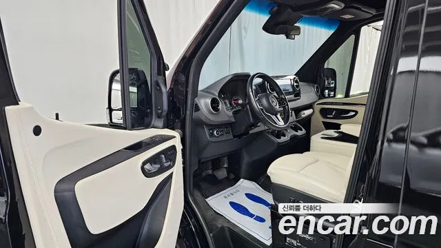 Mercedes-Benz Sprinter — Фото автомобиля 10