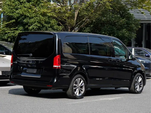 Mercedes-Benz V-Class — Фото автомобиля 4