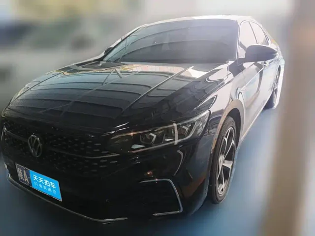 Фотография автомобиля — Volkswagen Passat