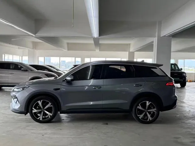 BYD Song Pro — Фото автомобиля 3
