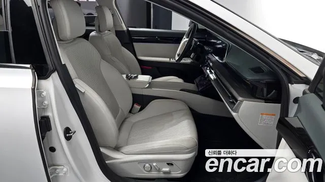Hyundai Grandeur GN7 — Фото автомобиля 15