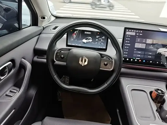 Leapmotor C10 — Фото автомобиля 10