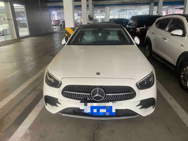Mercedes-Benz E-Class — Фото автомобиля 2
