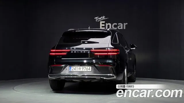 Genesis GV70 2.5T Бензин 2WD — Фото автомобиля 4